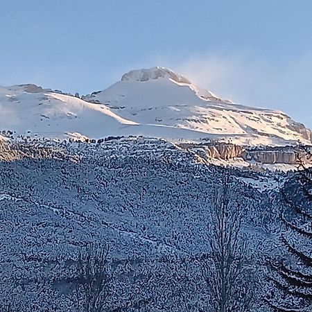 Apartamento Pico De Alba - Jacetania Villanúa Exteriör bild