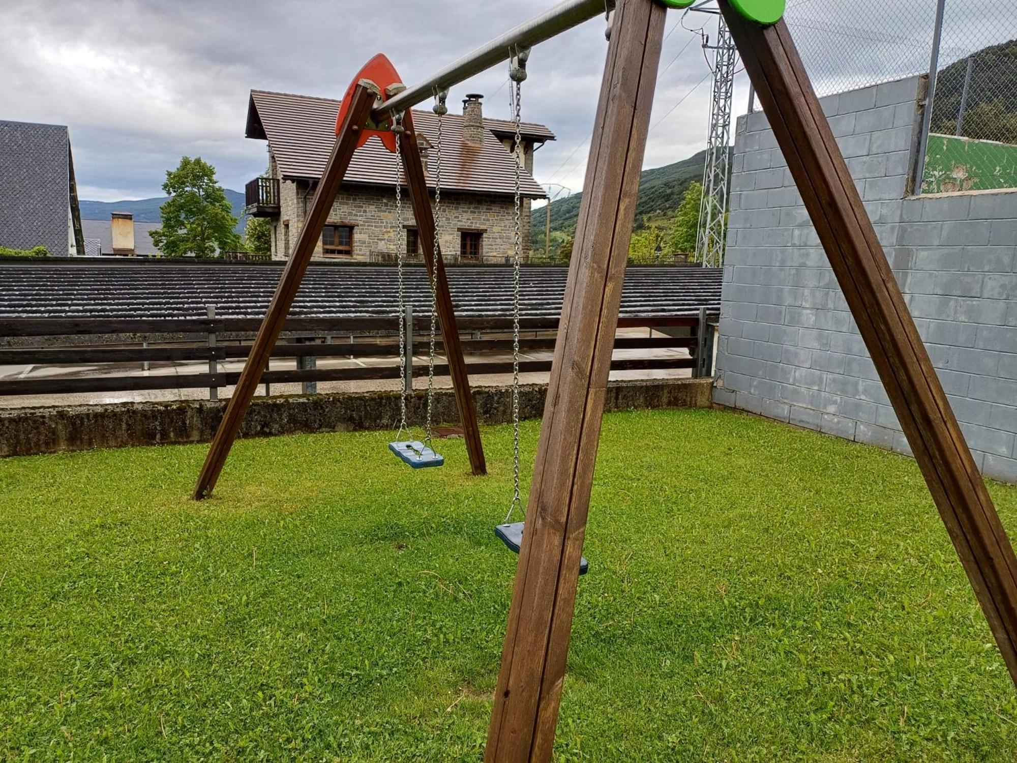 Apartamento Pico De Alba - Jacetania Villanúa Exteriör bild