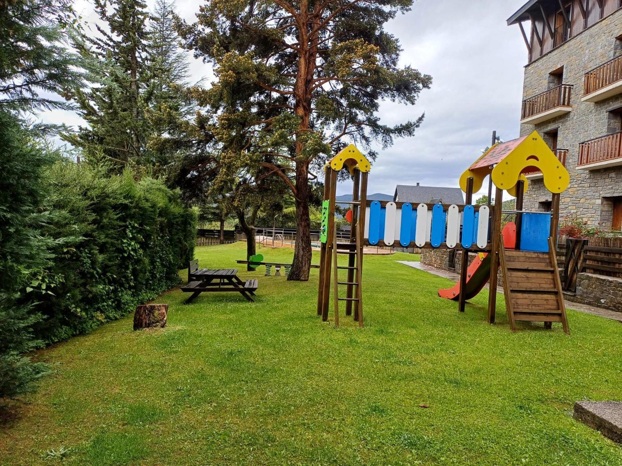 Apartamento Pico De Alba - Jacetania Villanúa Exteriör bild
